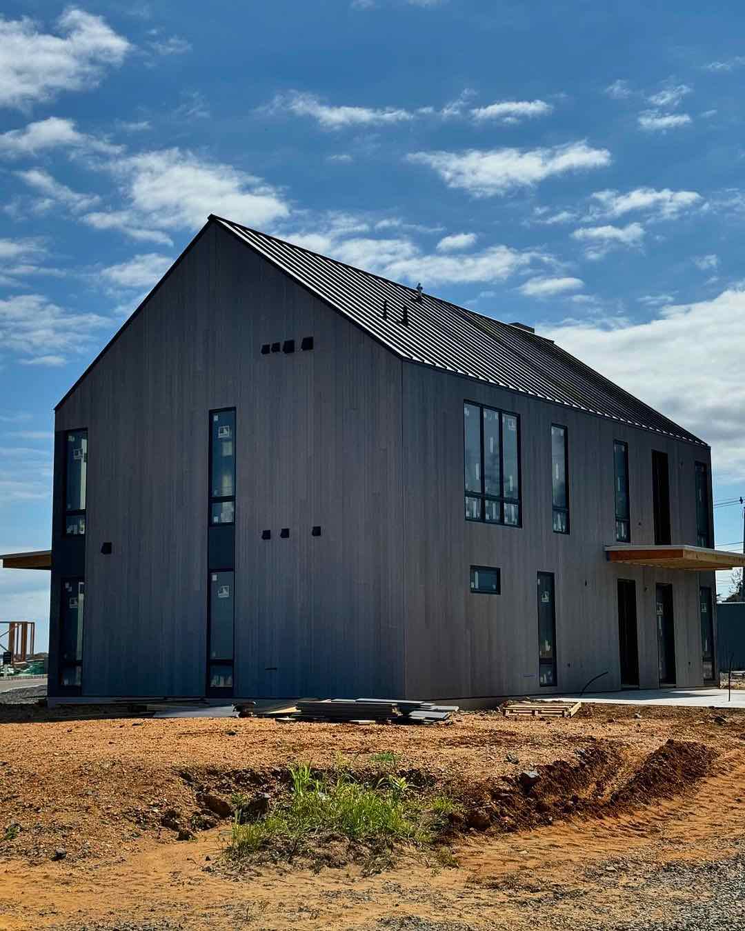 Brant Point feat. Alaskan Yellow Cedar and Abodo Vulcan Cladding Brant Point feat. Alaskan Yellow Cedar and Abodo Vulcan Cladding