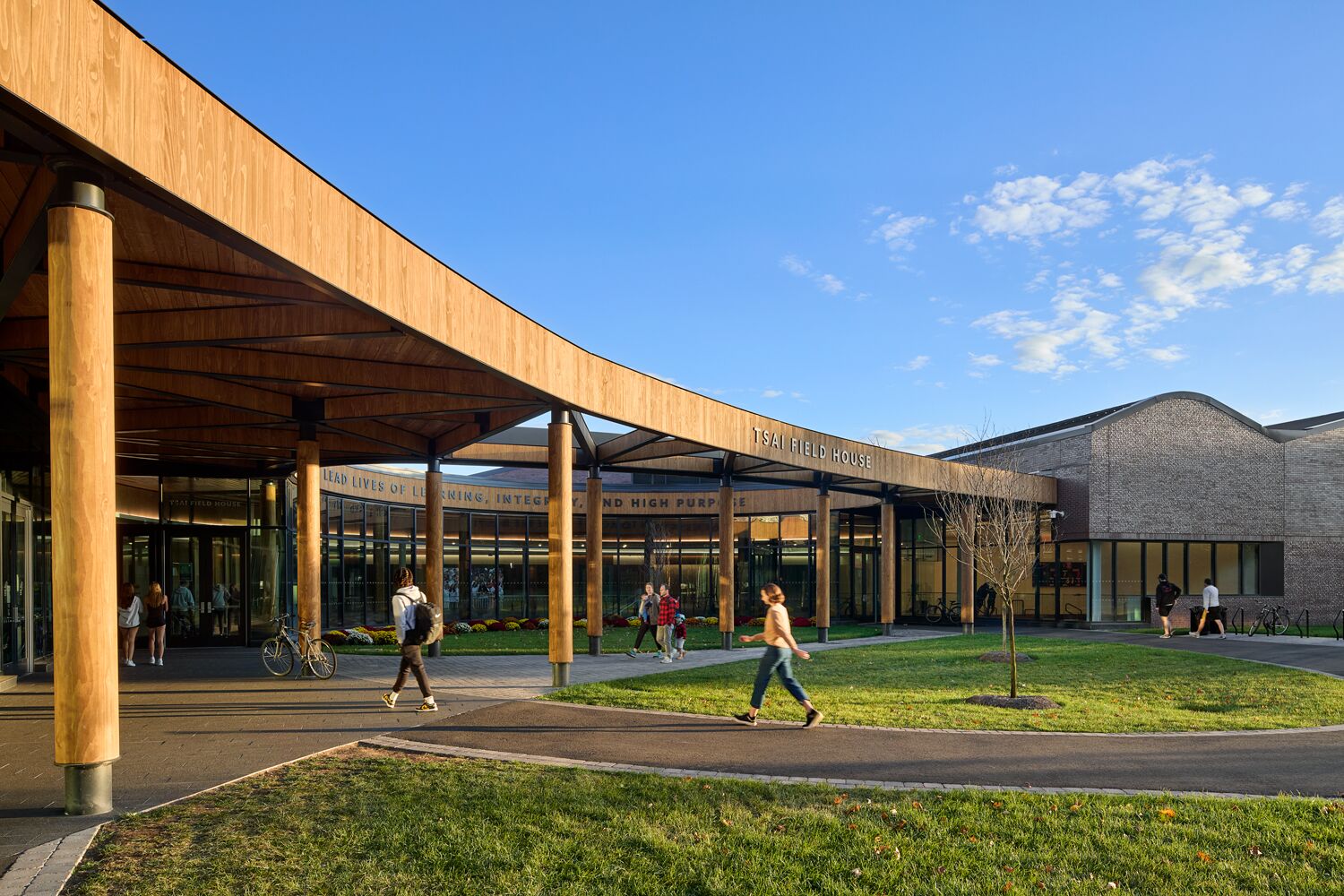 Lawrenceville-School-RAILAY-Accoya-Rev-Slider
